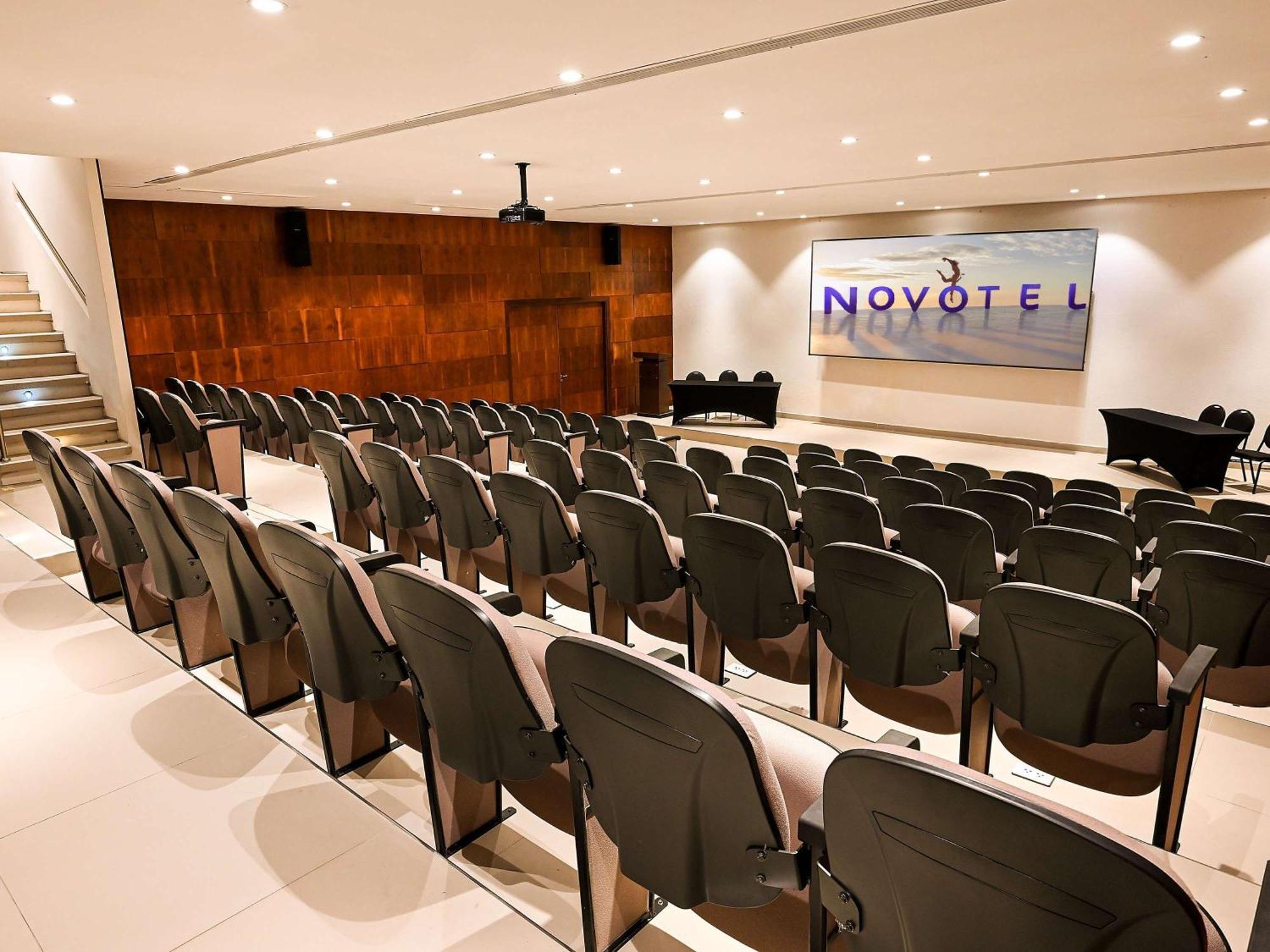 Novotel 圣克鲁斯 外观 照片