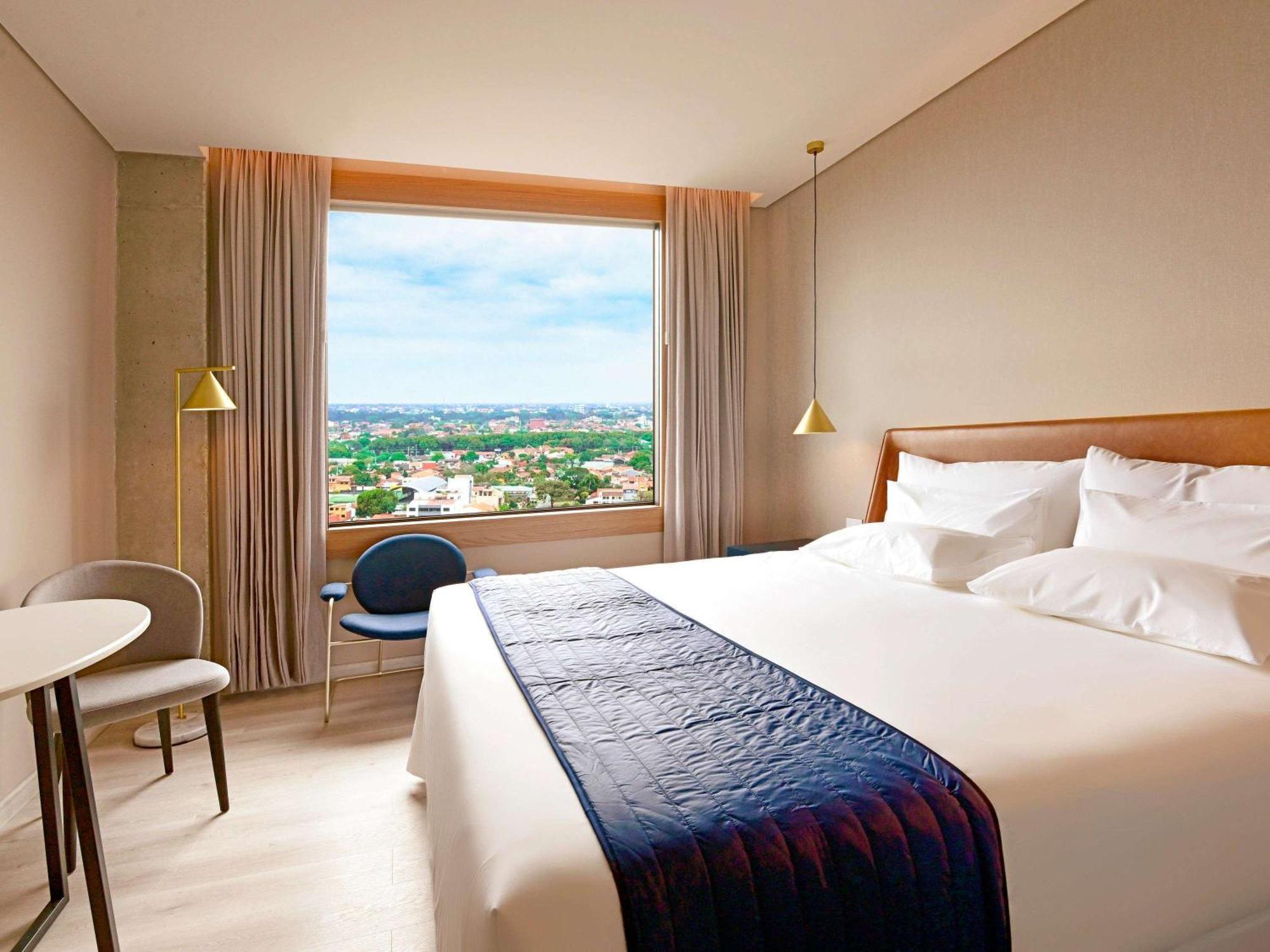Novotel 圣克鲁斯 外观 照片