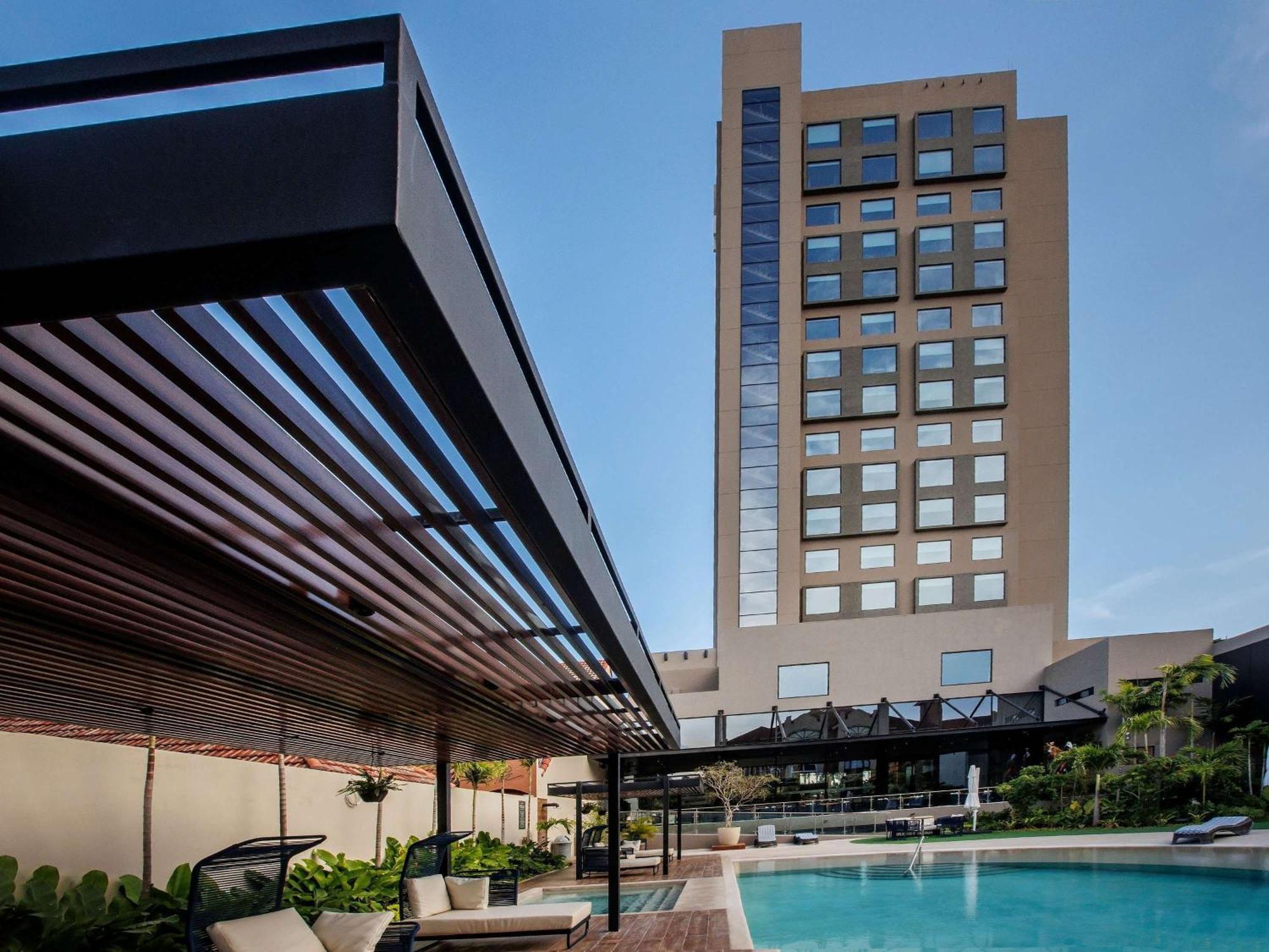 Novotel 圣克鲁斯 外观 照片